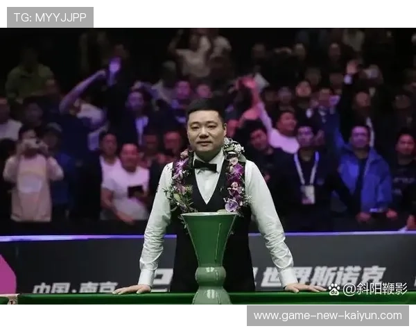 丁俊晖延续火热状态，6-1击败霍尔特，晋级2025国际锦标赛32强，丁俊晖世锦赛签表