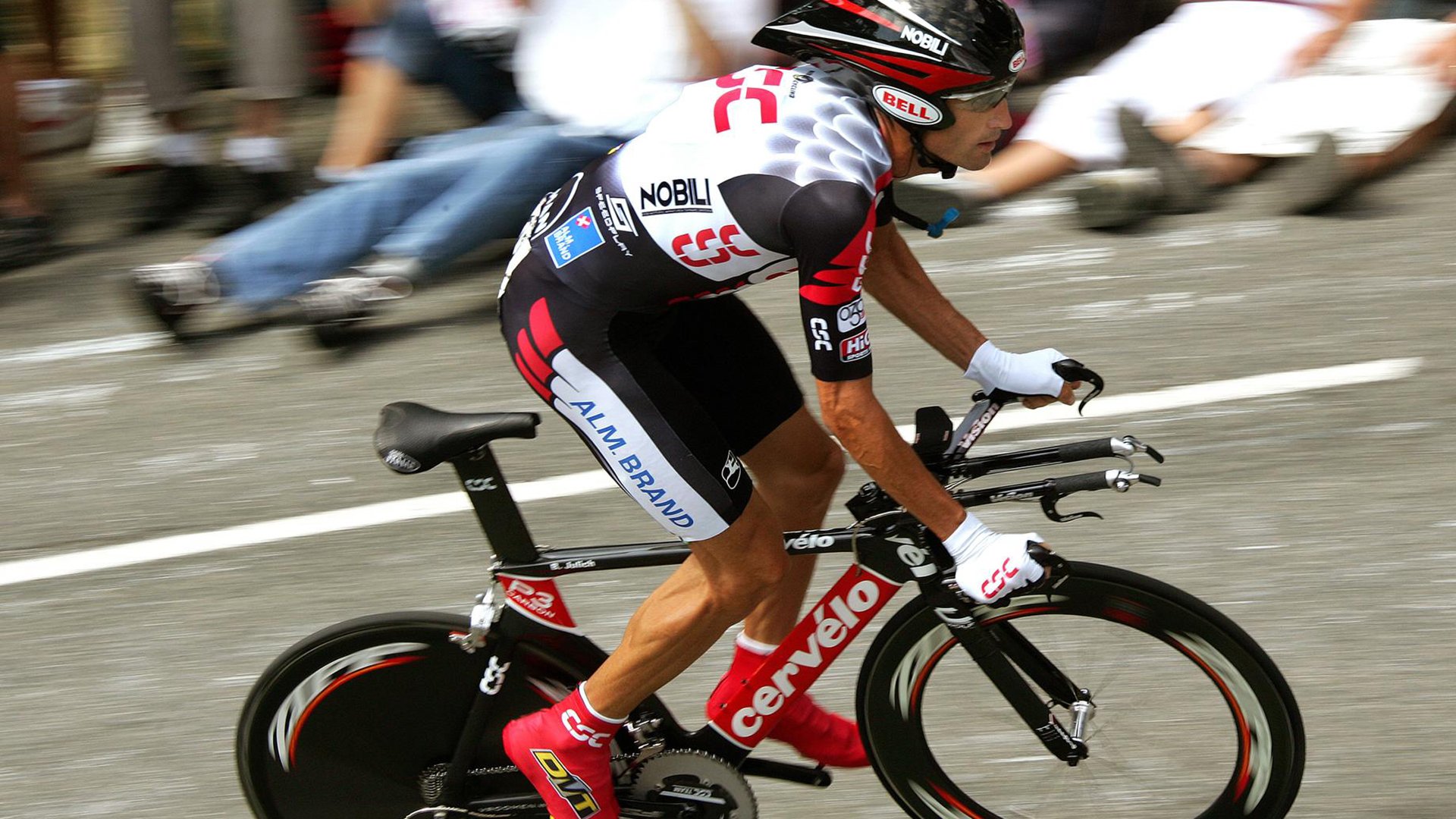 新英雄、新地图”引爆战场热潮！开启你的终极战斗之旅