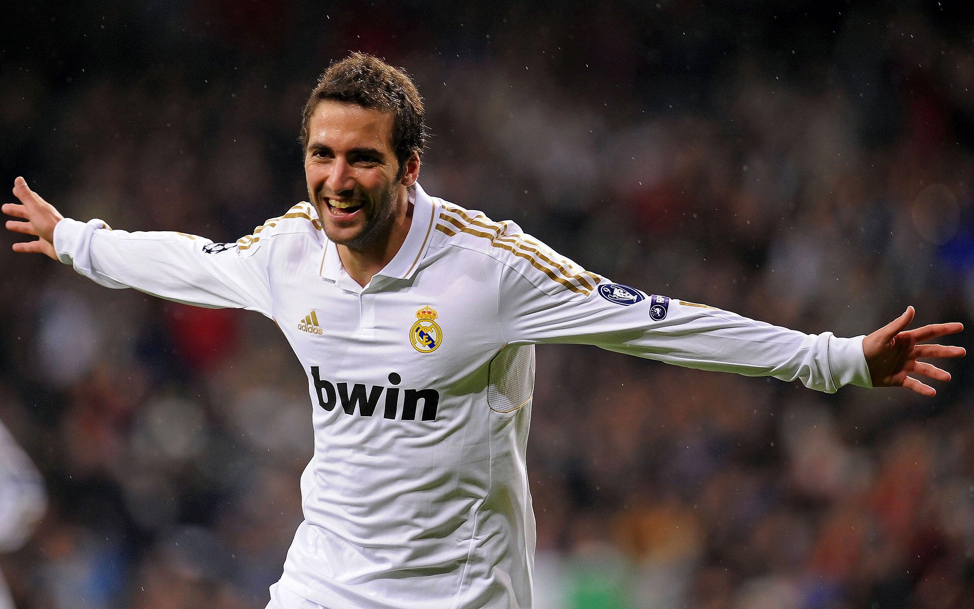 新英雄、新地图”引爆战场热潮！开启你的终极战斗之旅